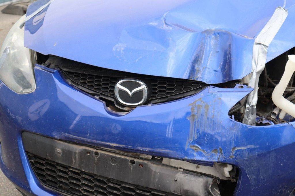 Mazda 2 Passenger Car Petrol 75hp 2009 (Margin)
