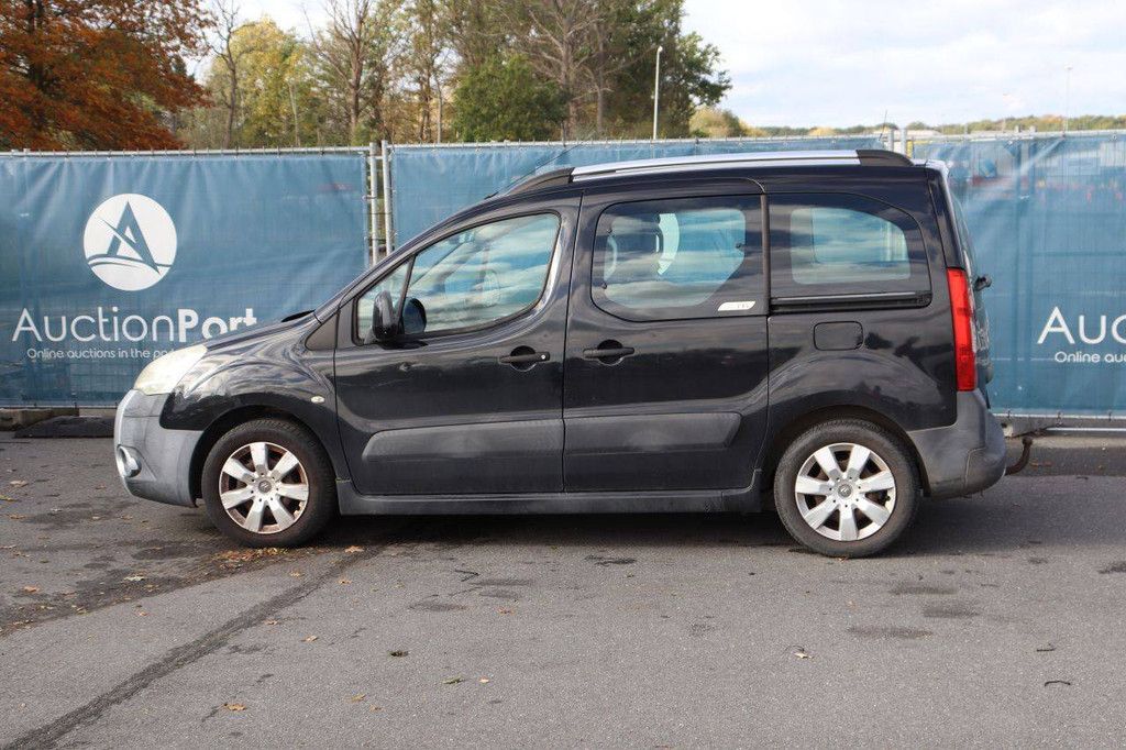 Passenger car Citroen Berlingo Diesel 90hp 2010 (Margin)
