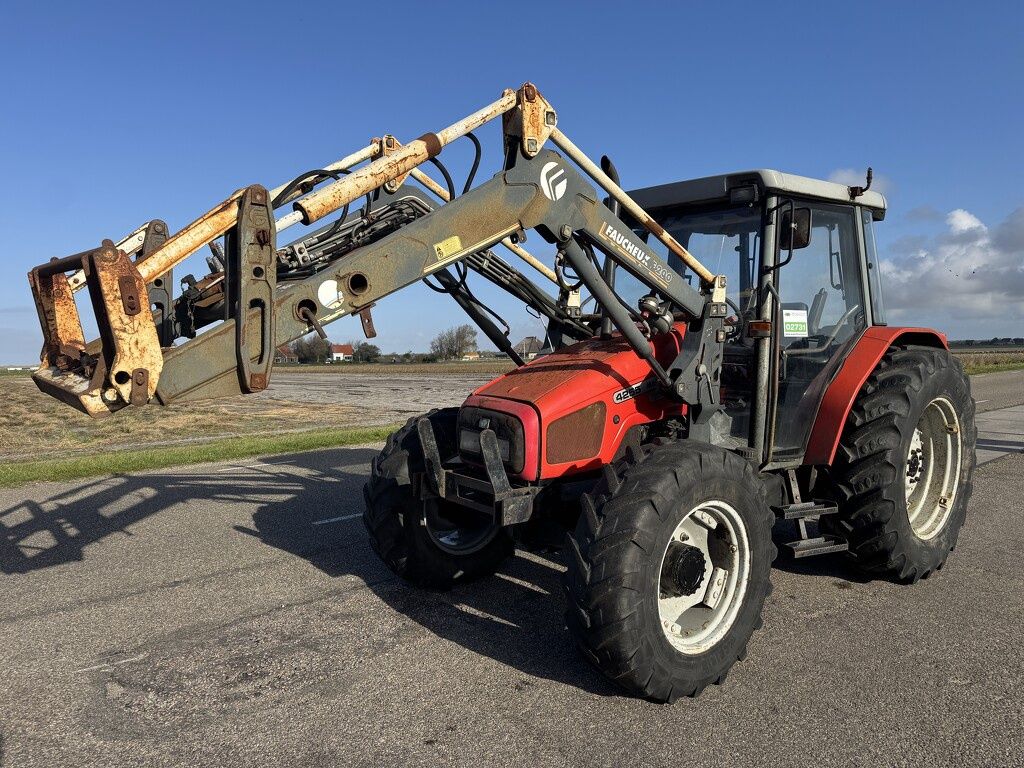 Massey-Ferguson 4255