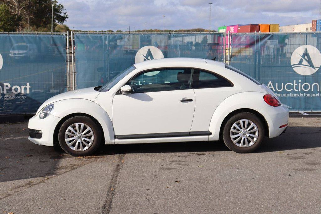 Passenger car Volkswagen Beetle Petrol 105hp 2014 (Margin)