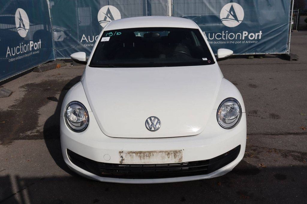 Passenger car Volkswagen Beetle Petrol 105hp 2014 (Margin)