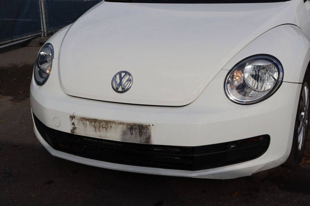 Passenger car Volkswagen Beetle Petrol 105hp 2014 (Margin)