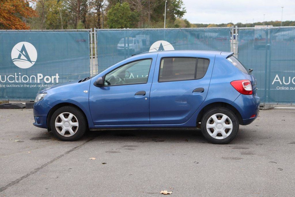 Pkw Dacia Sandero Benzin 75 PS 2013 (Margin)