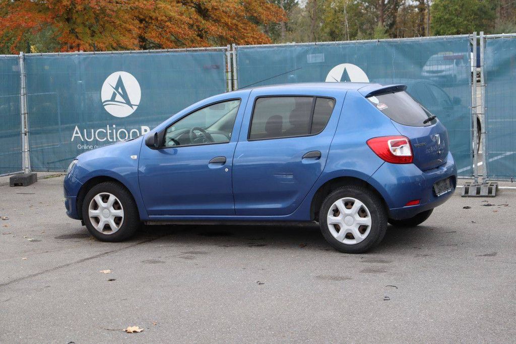Pkw Dacia Sandero Benzin 75 PS 2013 (Margin)