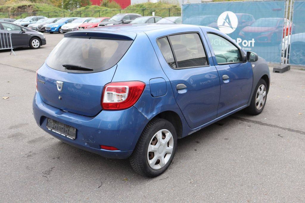 Pkw Dacia Sandero Benzin 75 PS 2013 (Margin)