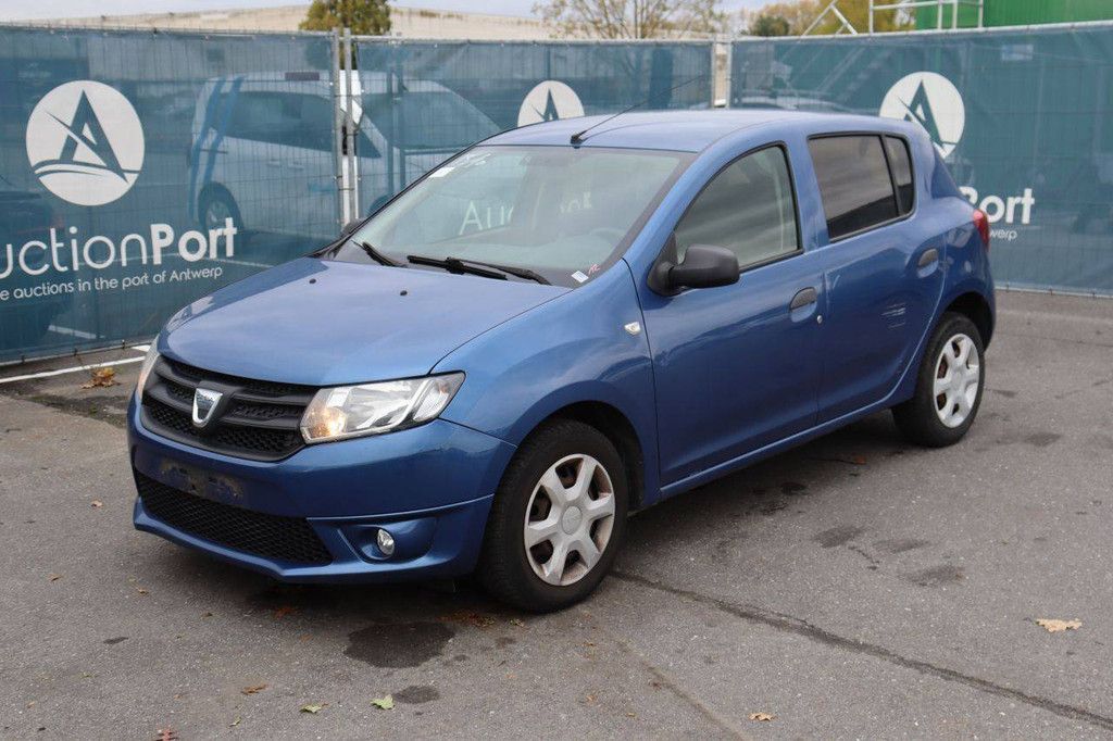 Pkw Dacia Sandero Benzin 75 PS 2013 (Margin)