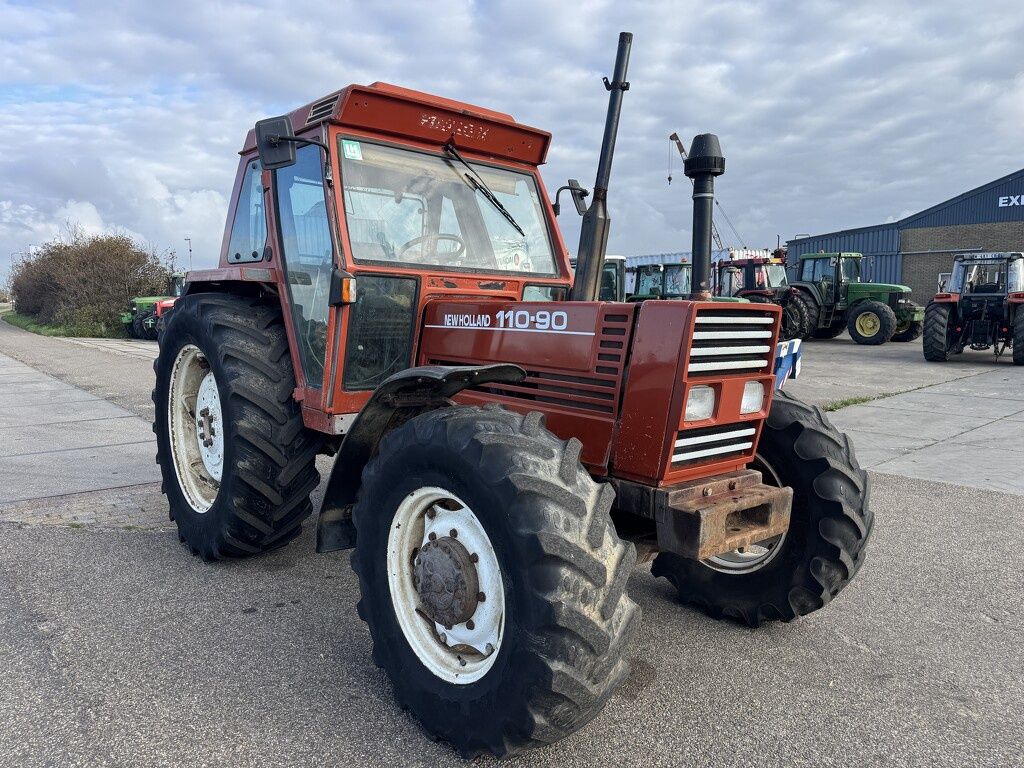 New Holland 110-90DT