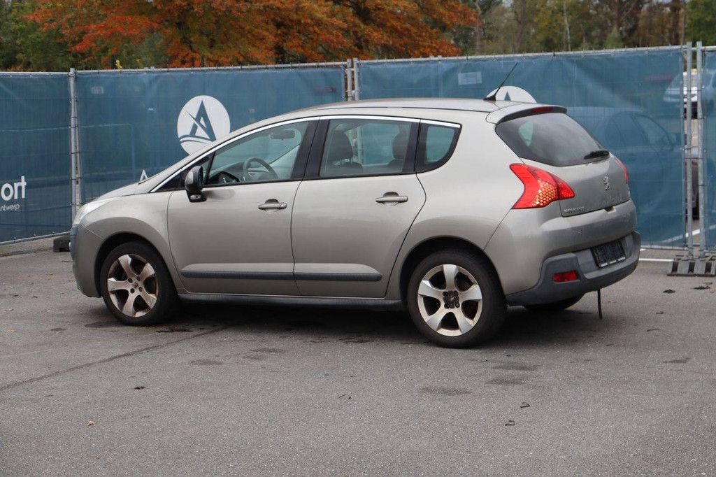 Pkw Peugeot 3008 Diesel 112 PS 2012 (Margin)