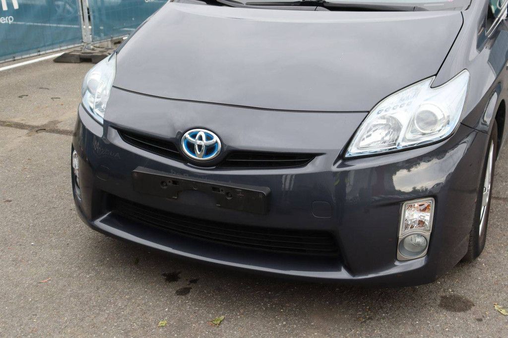 Pkw Toyota Prius Benzin-Hybrid 98 PS 2011 (Marge)