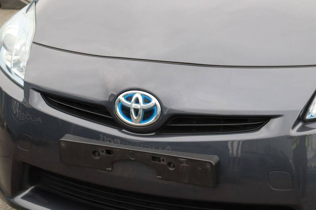 Pkw Toyota Prius Benzin-Hybrid 98 PS 2011 (Marge)