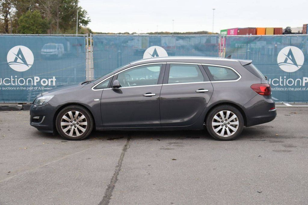 Opel Astra Sports Tourer Diesel Station Wagon 110hp 2013 (Margin)