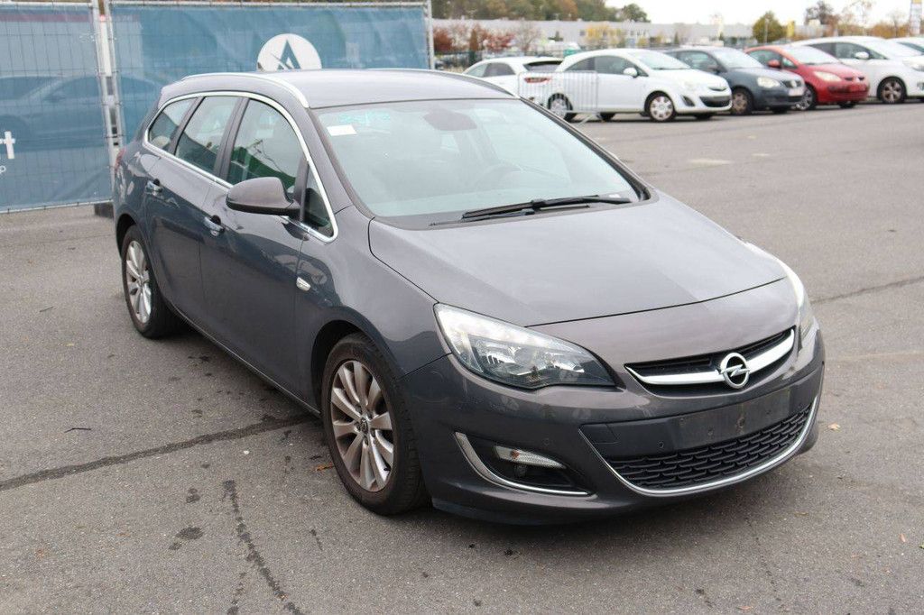 Opel Astra Sports Tourer Diesel Station Wagon 110hp 2013 (Margin)
