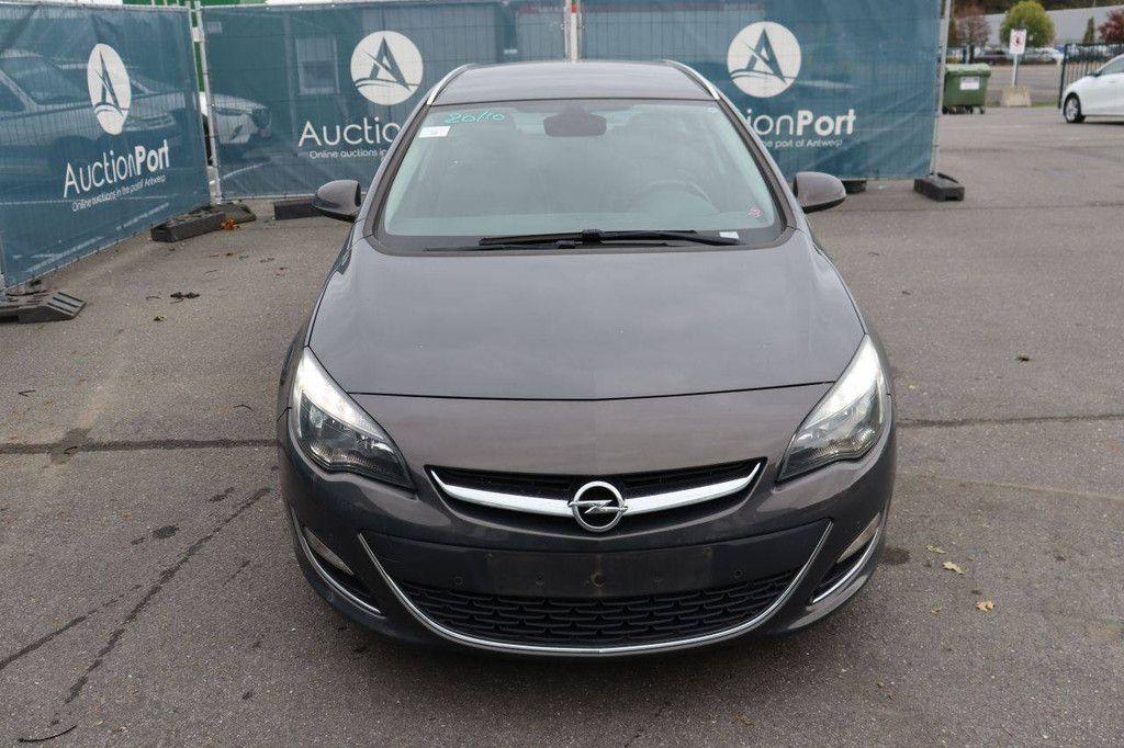 Opel Astra Sports Tourer Diesel Station Wagon 110hp 2013 (Margin)