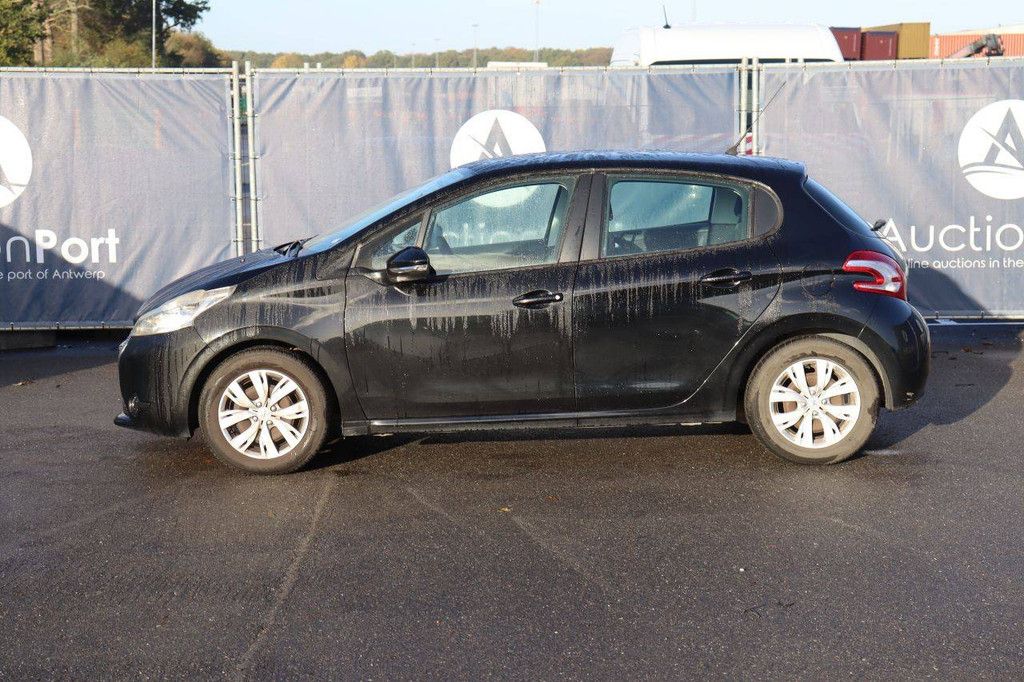 Pkw Peugeot 208 Benzin 82 PS 2015 (Margin)