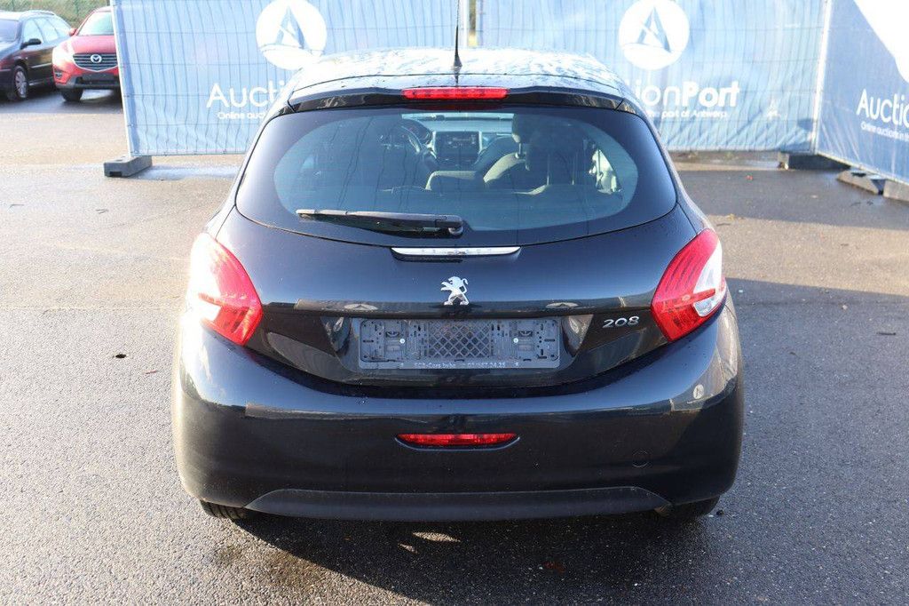 Pkw Peugeot 208 Benzin 82 PS 2015 (Margin)