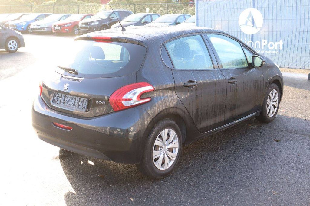 Pkw Peugeot 208 Benzin 82 PS 2015 (Margin)