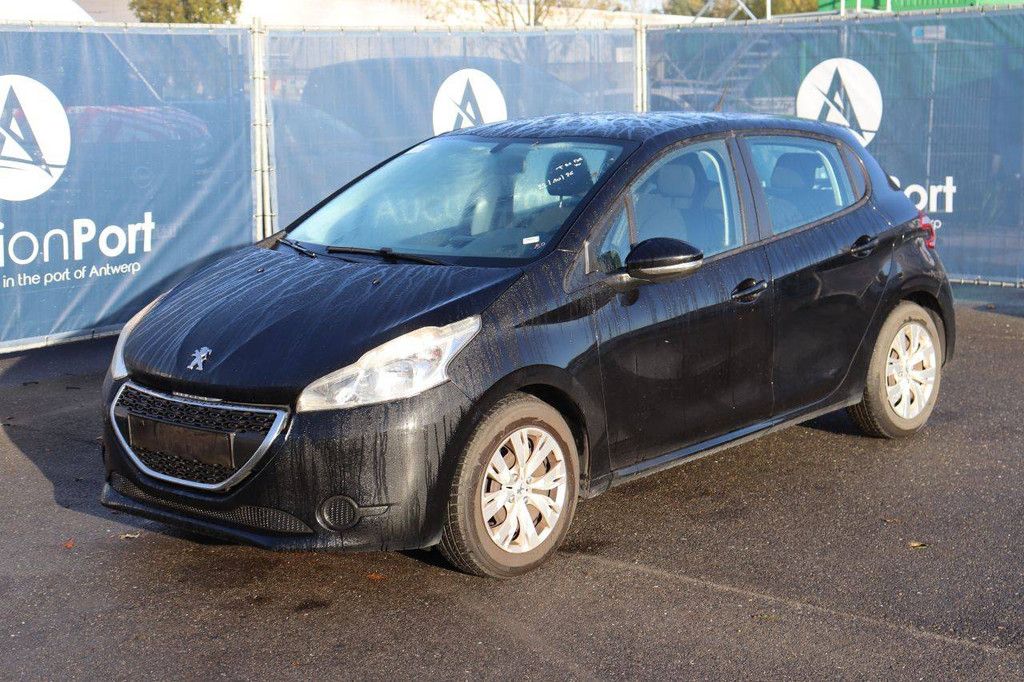 Pkw Peugeot 208 Benzin 82 PS 2015 (Margin)