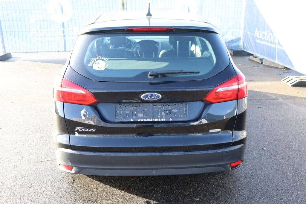 Stationwagen Ford Focus Benzine 100pk 2018 (Marge)