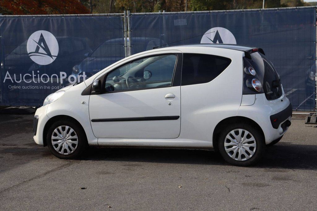 Passenger car Citroën C1 Petrol 68hp 2014