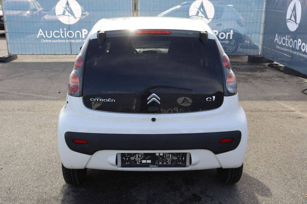Passenger car Citroën C1 Petrol 68hp 2014