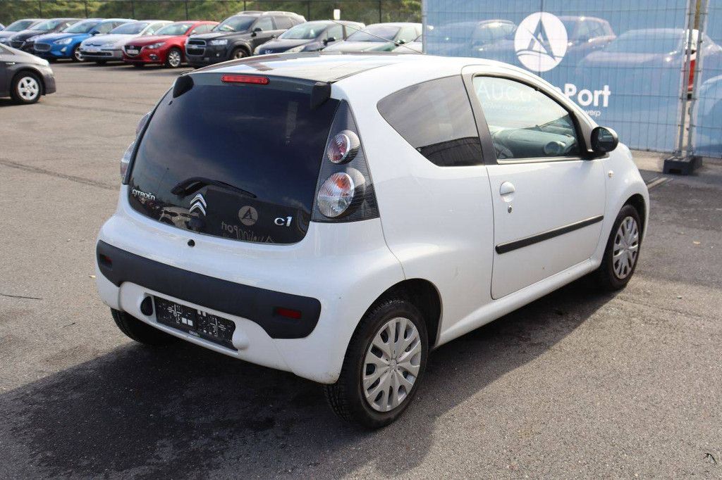 Passenger car Citroën C1 Petrol 68hp 2014