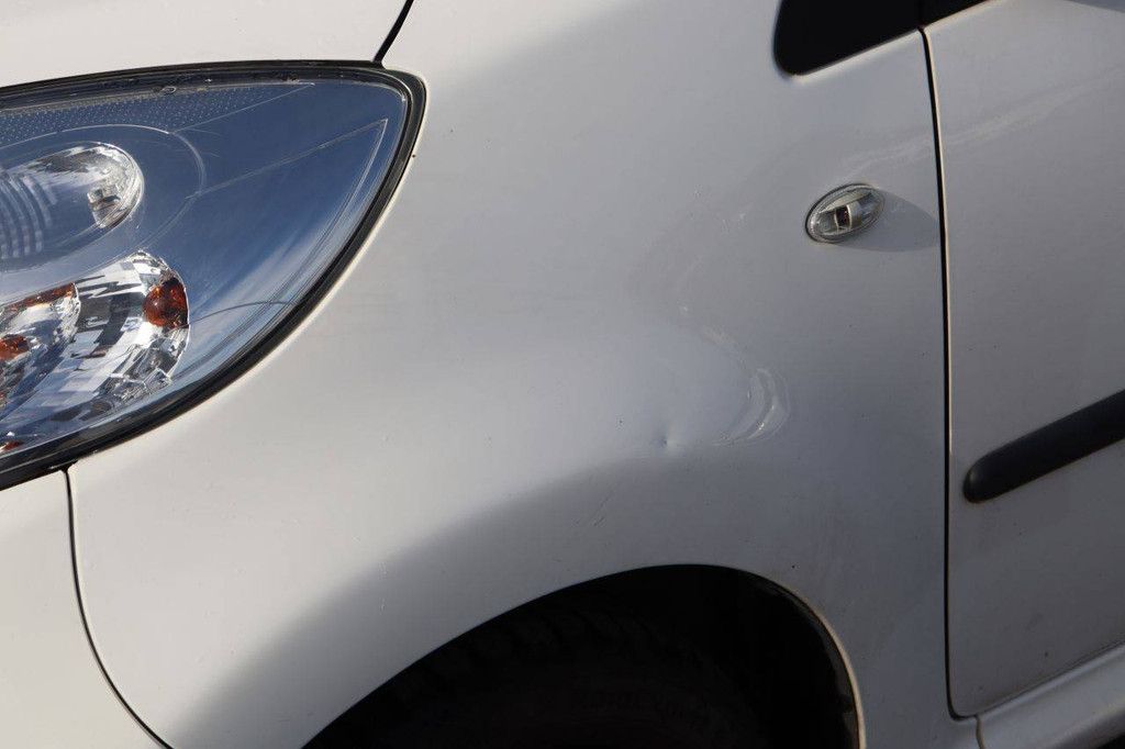 Passenger car Citroën C1 Petrol 68hp 2014