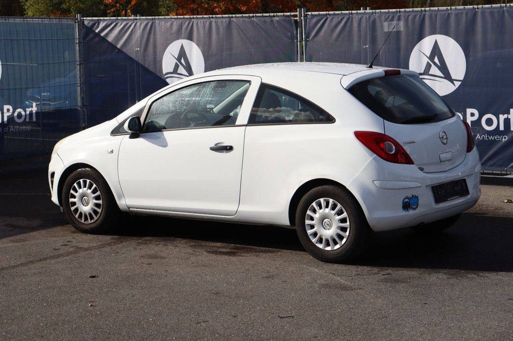 Passenger car Opel Corsa Petrol 100hp 2011 (Margin)