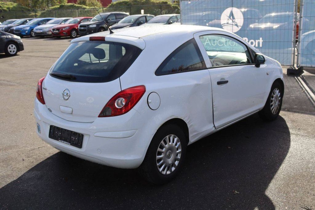 Passenger car Opel Corsa Petrol 100hp 2011 (Margin)