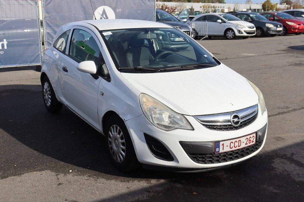 Passenger car Opel Corsa Petrol 100hp 2011 (Margin)