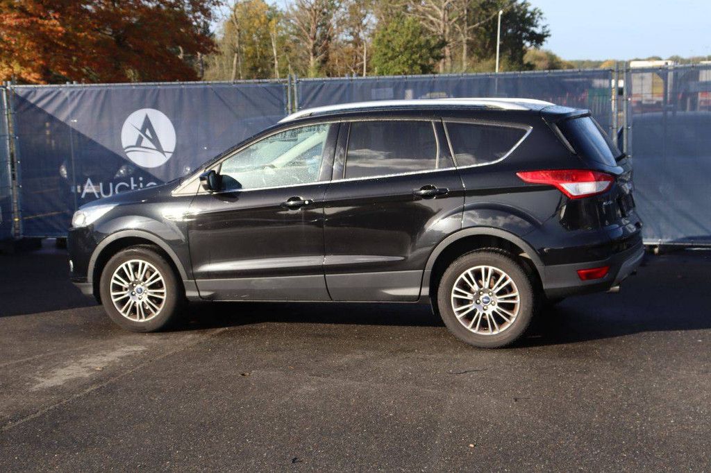 SUV Ford Kuga Benzin 150 PS 2014 (Marge)