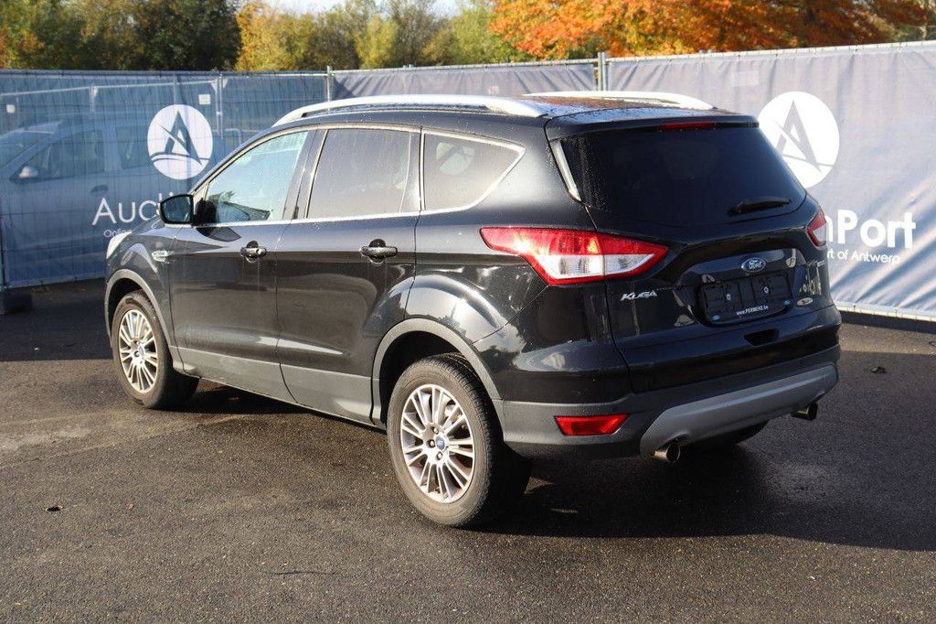 SUV Ford Kuga Benzin 150 PS 2014 (Marge)