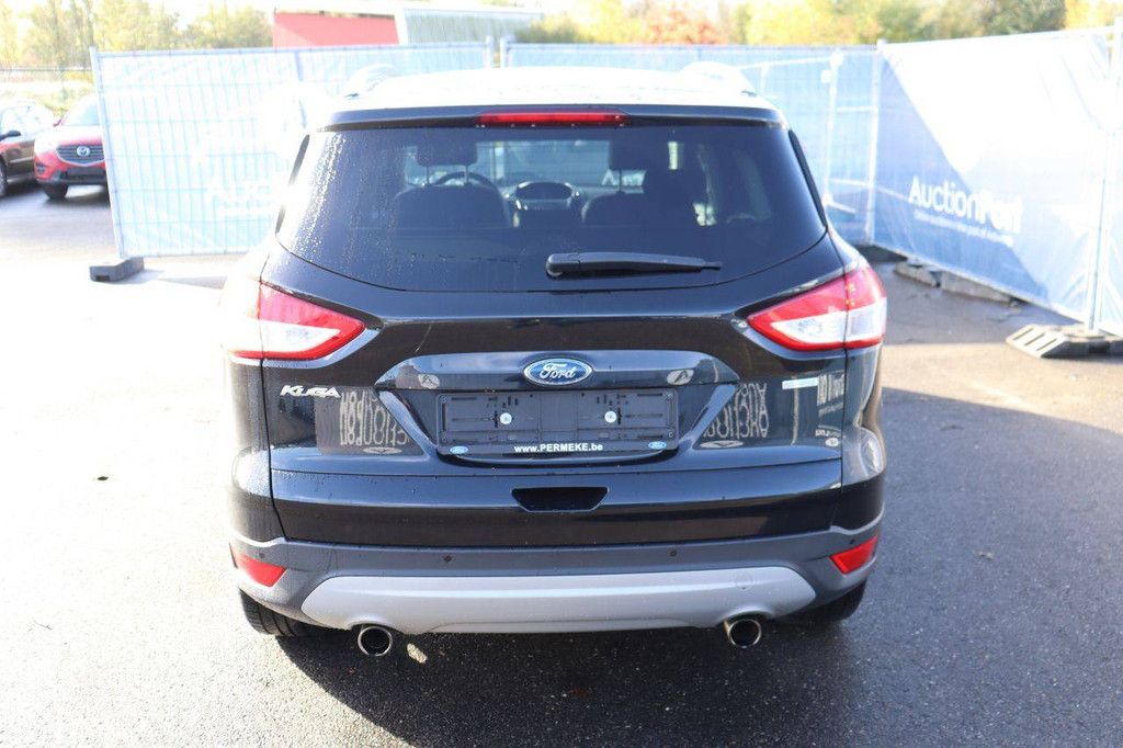 SUV Ford Kuga Benzin 150 PS 2014 (Marge)