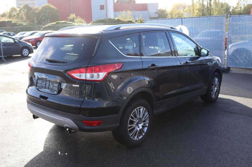 SUV Ford Kuga Benzin 150 PS 2014 (Marge)