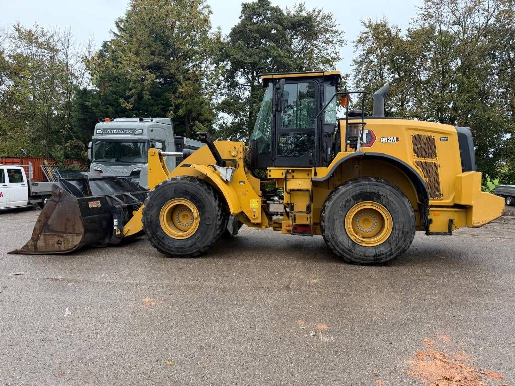 CAT 962
