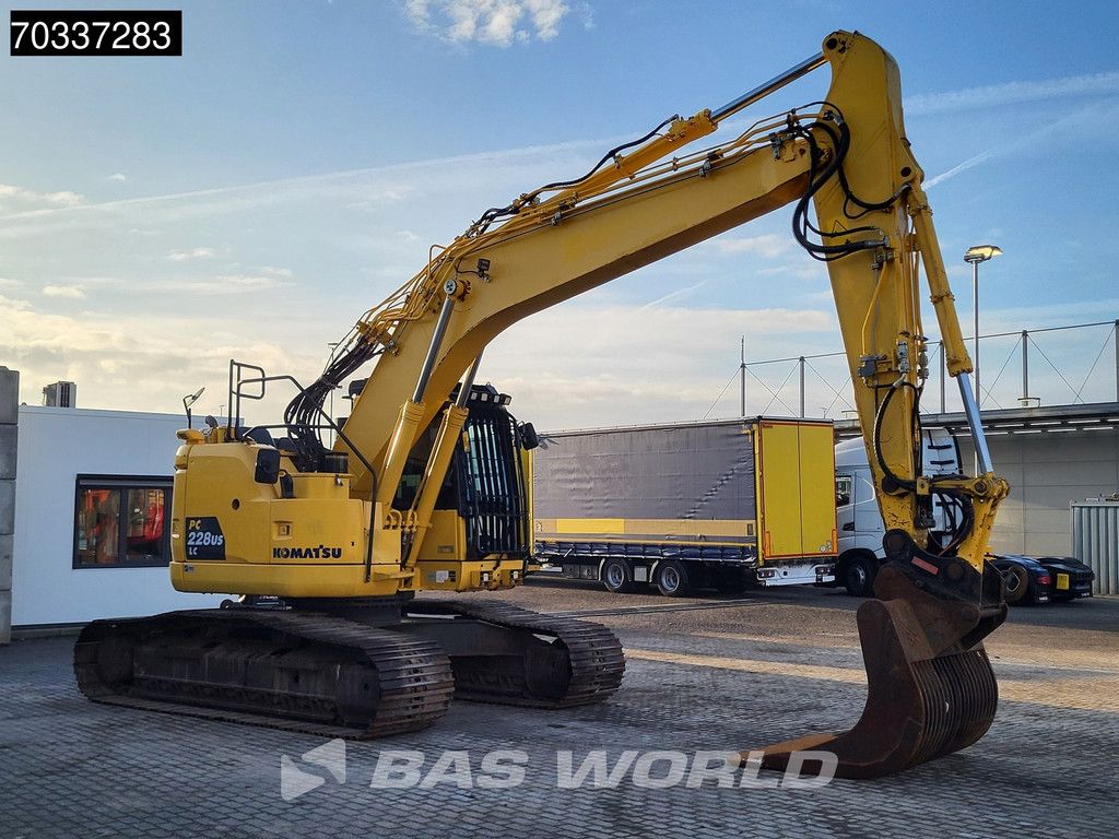 Komatsu PC228 USLC-10 Dutch Machine