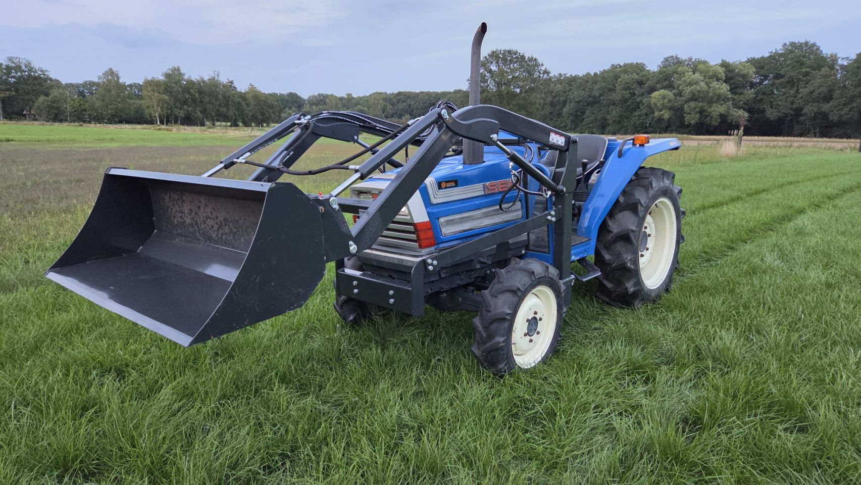 Iseki TA250 Voorlader 4x4 27PK