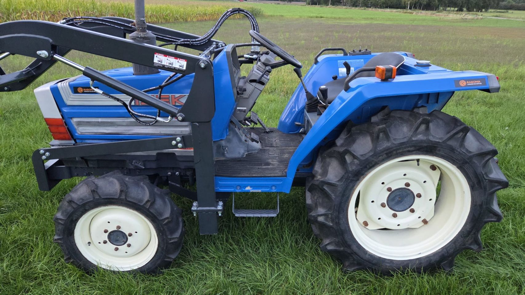 Iseki TA250 Voorlader 4x4 27PK