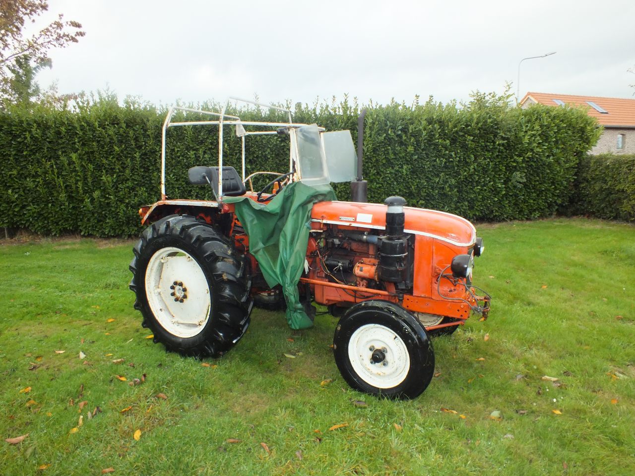 Renault Super 7 oldtimer tractor 1962