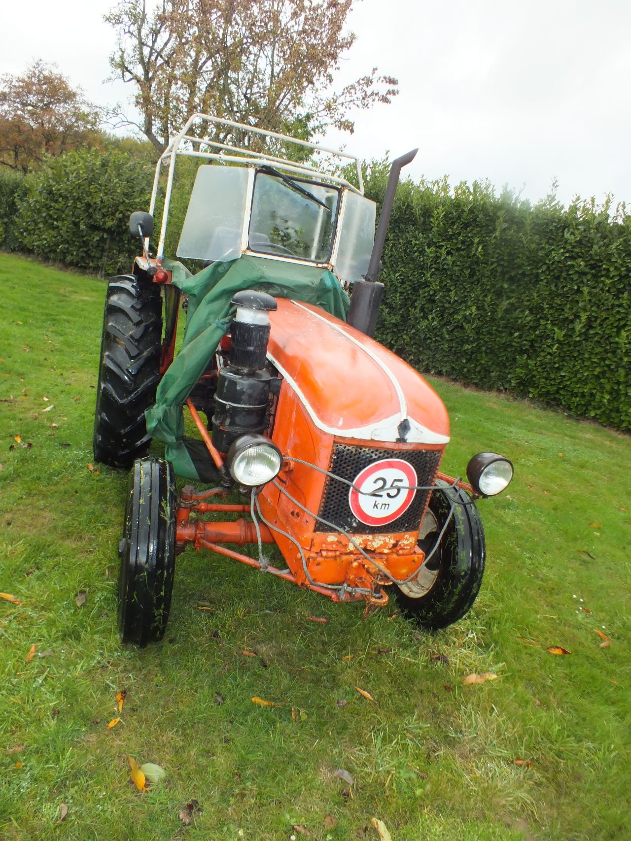 Renault Super 7 oldtimer tractor 1962