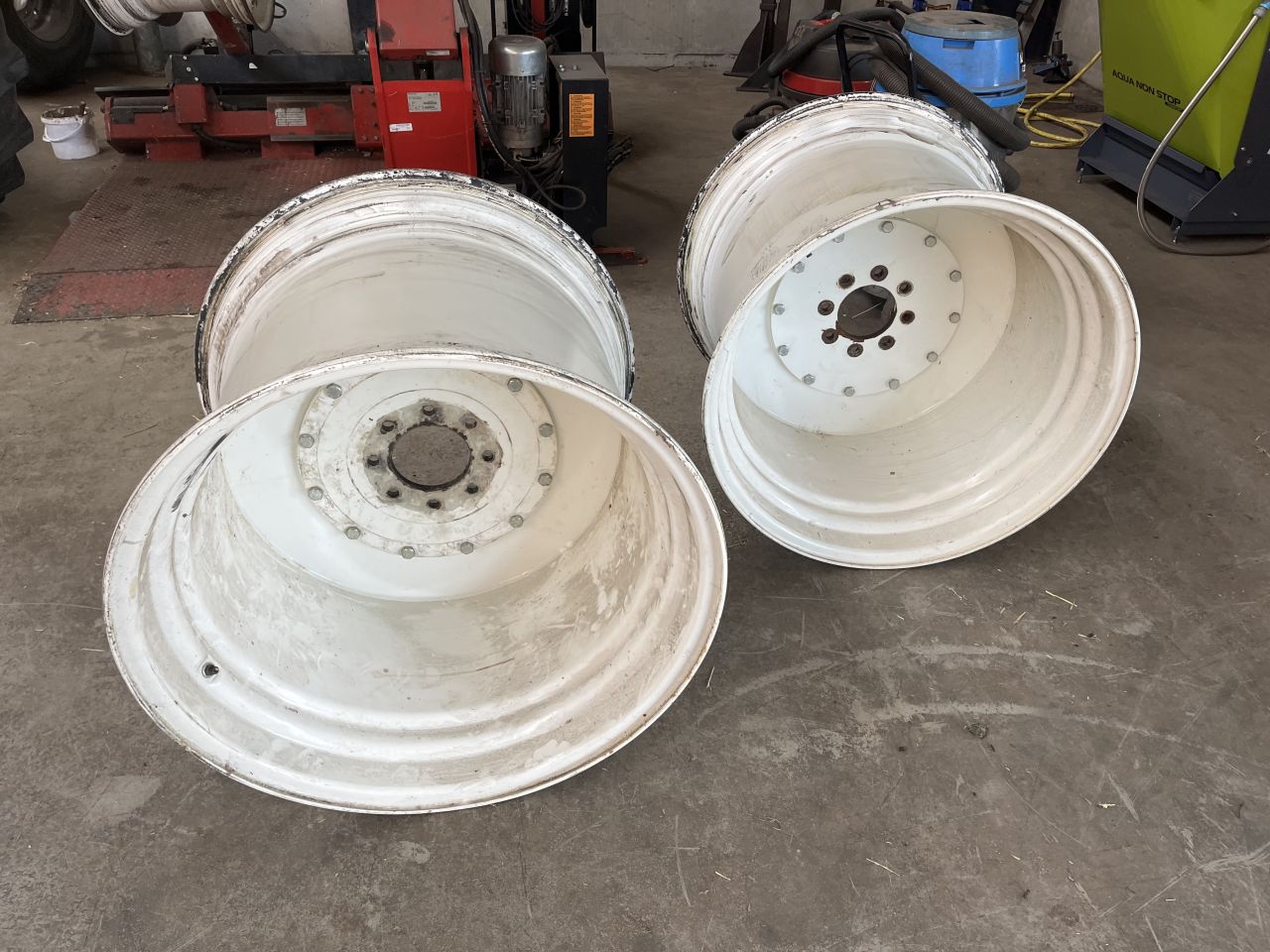 27x32 velgen new holland