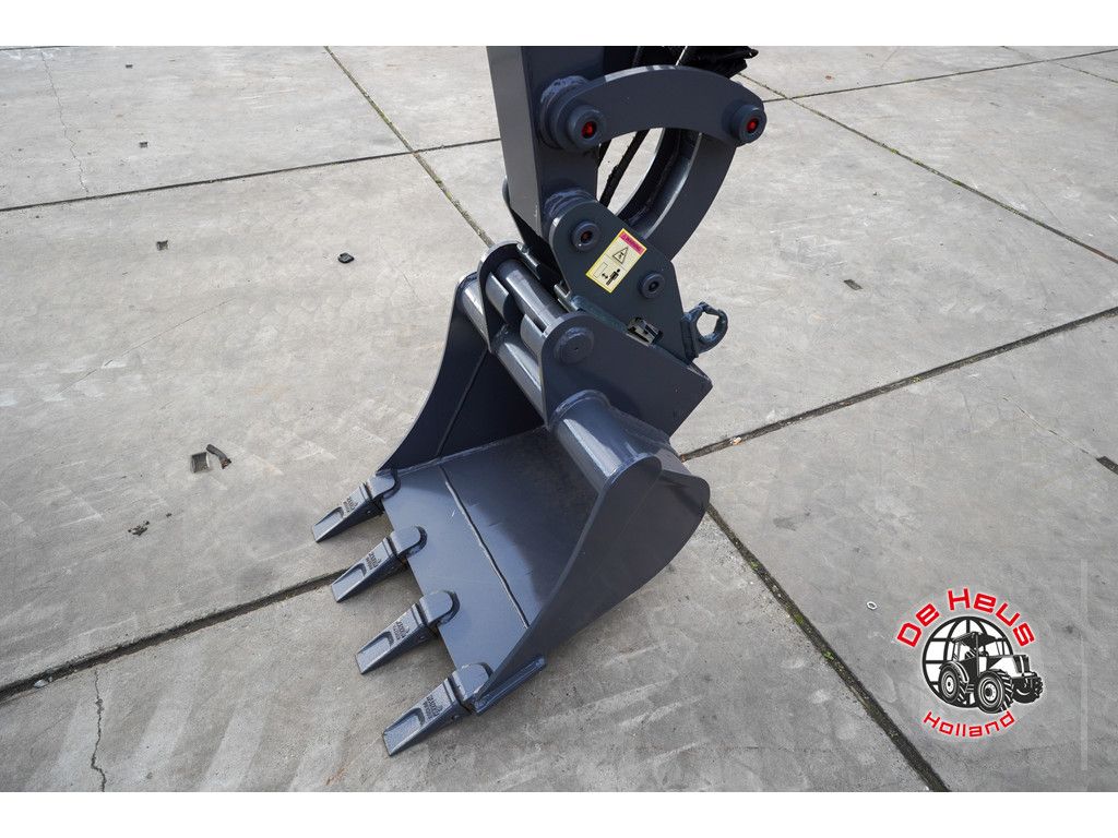 Eurotrac HE26SR