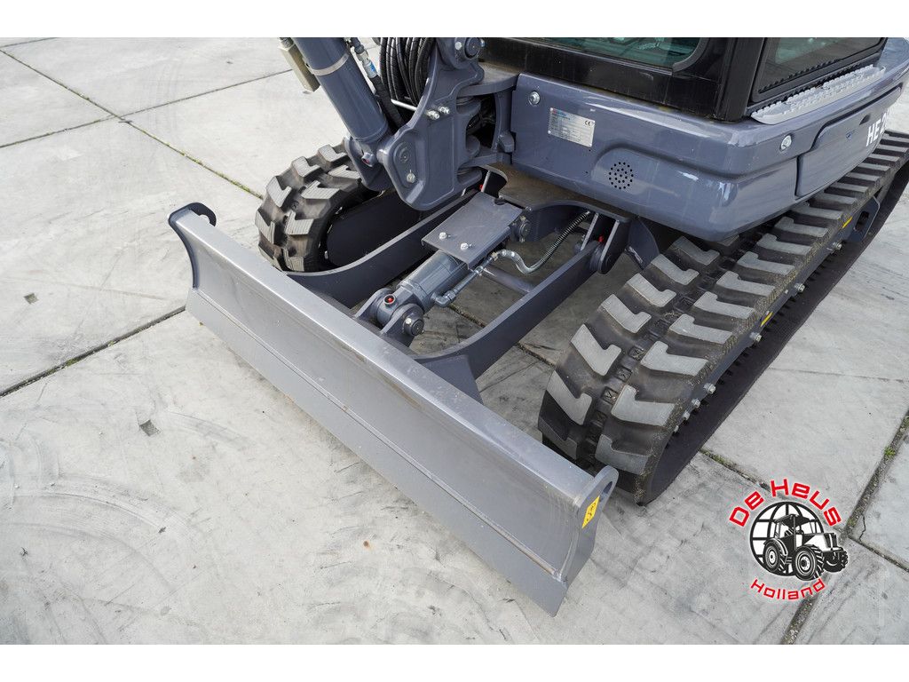 Eurotrac HE26SR