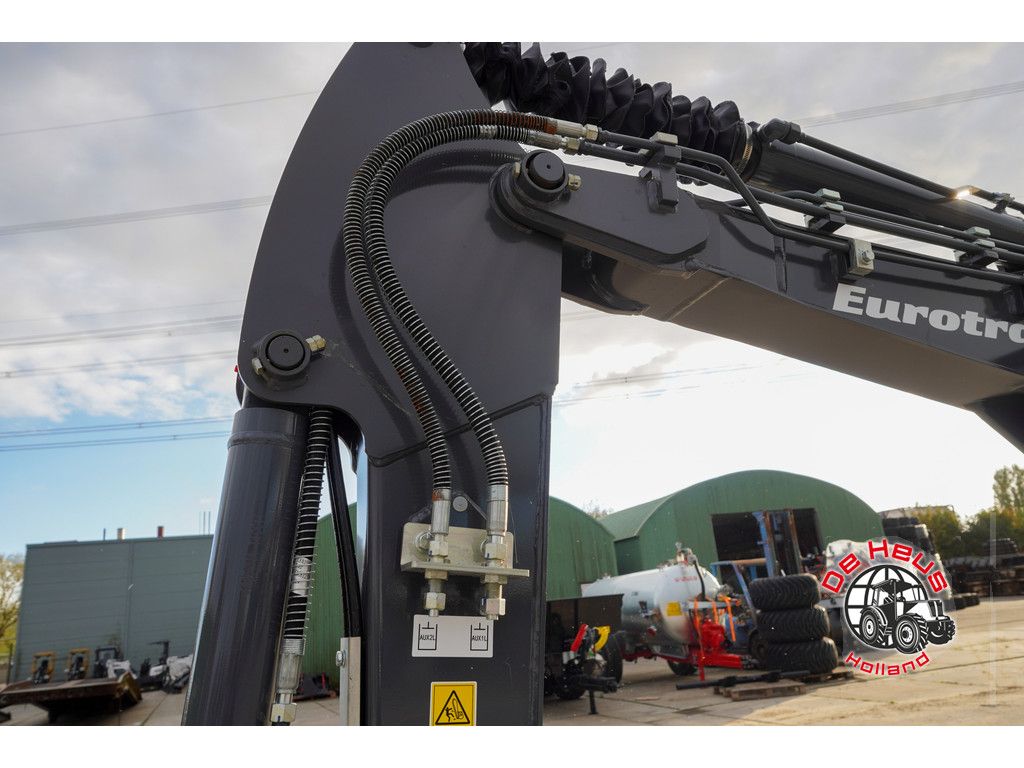 Eurotrac HE26SR