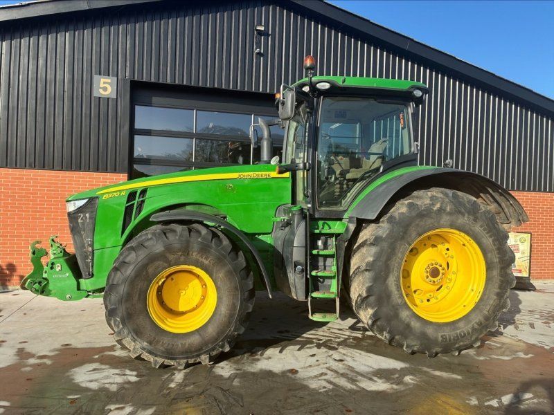 John Deere 8 370R