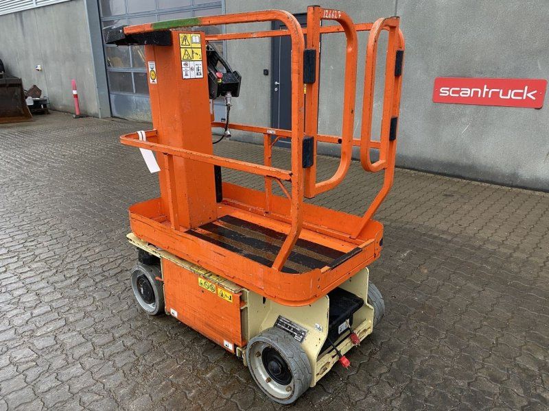 JLG 1230ES
