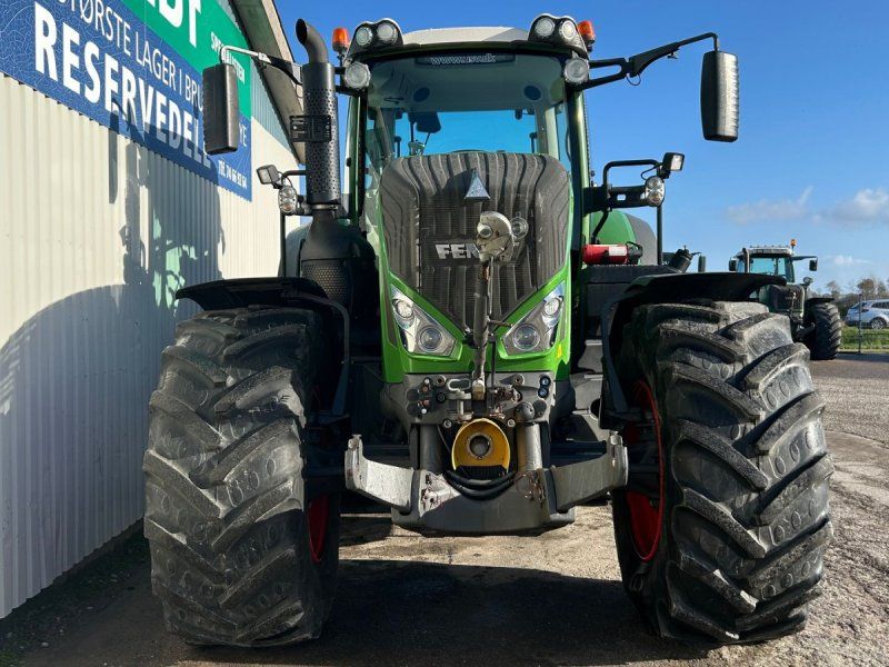 Fendt 828 Vario S4 Profi Plus Front PTO