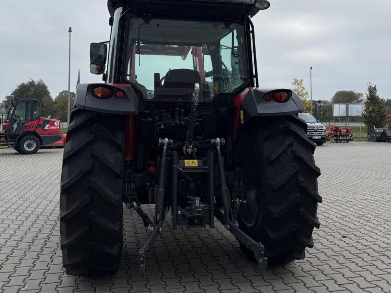 Massey Ferguson 4708M Cab Essential