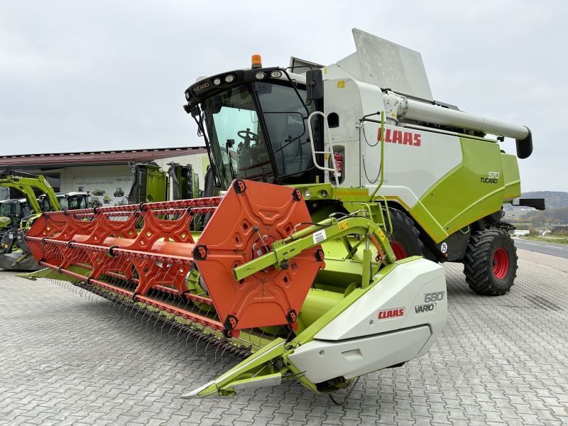 Claas TUCANO 570 + V680 RAPS + TW