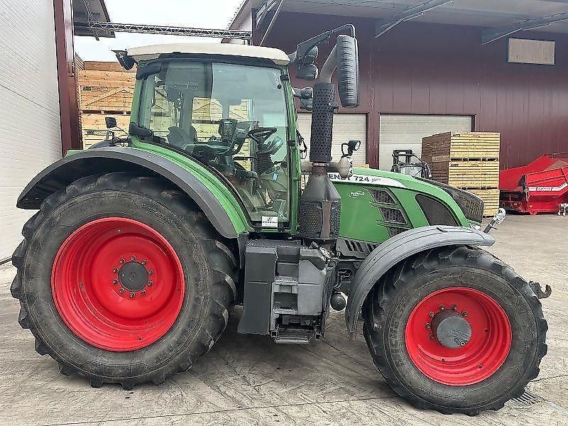 Fendt 724 Vario SCR Profi Plus