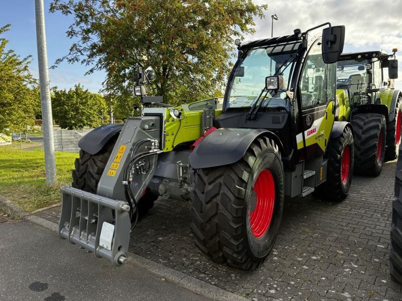 Claas SCORPION 742 VARIPOWER